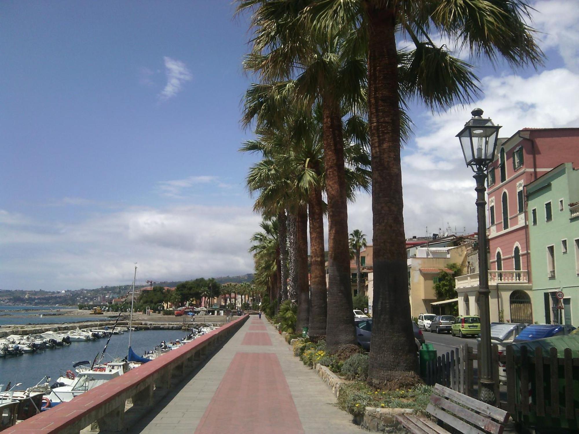 Ferienwohnung Ca De Matage Riva Ligure Exterior foto