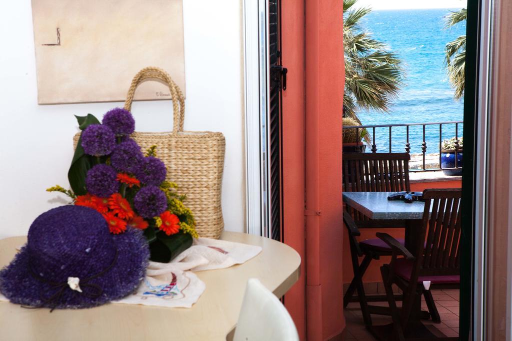 Ferienwohnung Ca De Matage Riva Ligure Exterior foto